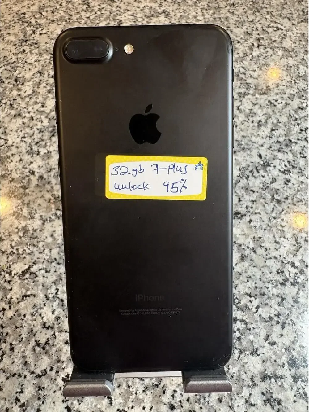 Apple iPhone 7 Plus - 32 GB - Black(Unlocked) Battery Health 95% A